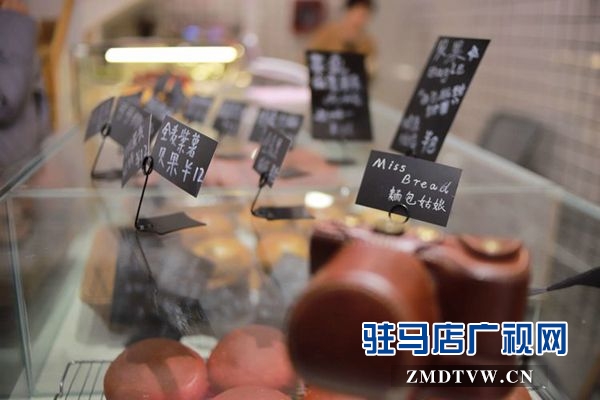 層層芳香更健康 面包姑娘愛(ài)暢享 網(wǎng)紅面包Miss Bread烘焙店盛裝開(kāi)業(yè)