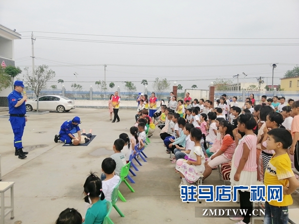 防溺水安全知識(shí)進(jìn)校園 筑固學(xué)生暑期“安全墻”