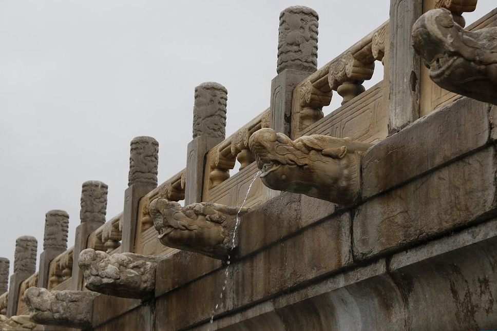 臺風(fēng)侵襲臨海古城：當(dāng)古建筑遭遇洪水猛獸，我們該如何應(yīng)對？ 