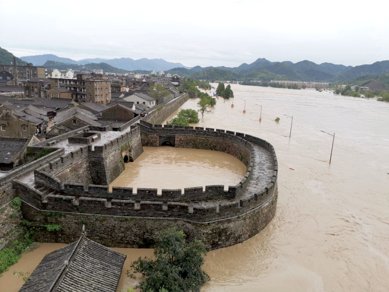 臺風(fēng)侵襲臨海古城：當(dāng)古建筑遭遇洪水猛獸，我們該如何應(yīng)對？ 