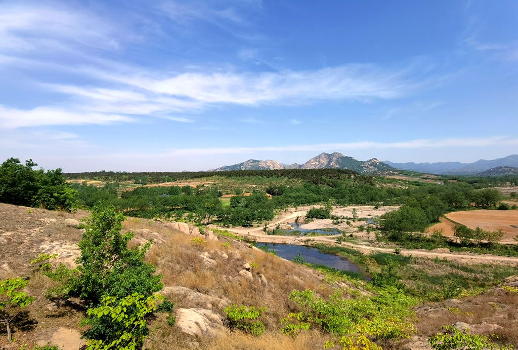 泌陽(yáng)縣下碑寺，驚現(xiàn)天然“開(kāi)”字石……