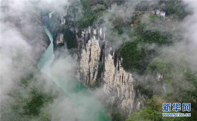 湖北鶴峰：溇水風(fēng)光似畫卷