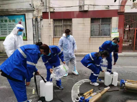 西平縣“護苗”進行時--校園義務防疫消殺  筑牢學生安全防護墻