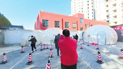 鄭州新一輪核酸檢測效率高 有市民最快不到10分鐘完成檢測