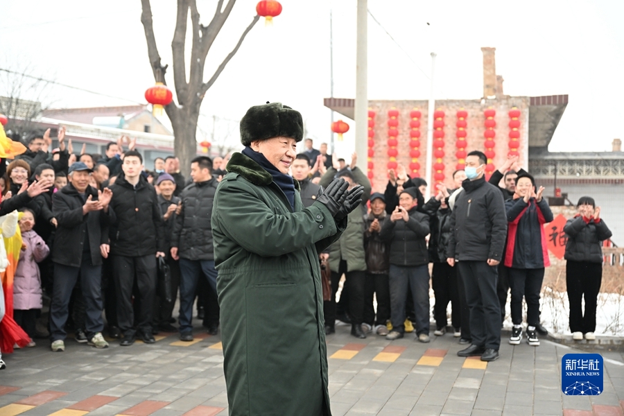 習近平春節(jié)前夕赴山西看望慰問基層干部群眾 向全國各族人民致以美好的新春祝福 祝各族人民幸福安康祝偉大祖國繁榮富強