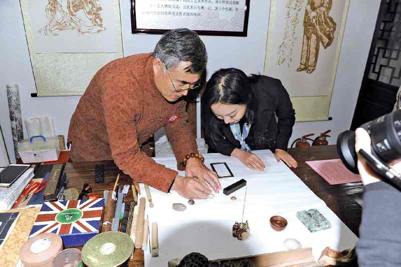 山東濰坊：鄉(xiāng)村巧手藝 致富好幫手