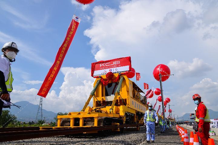 看中國(guó)式現(xiàn)代化圖景丨中國(guó)快車