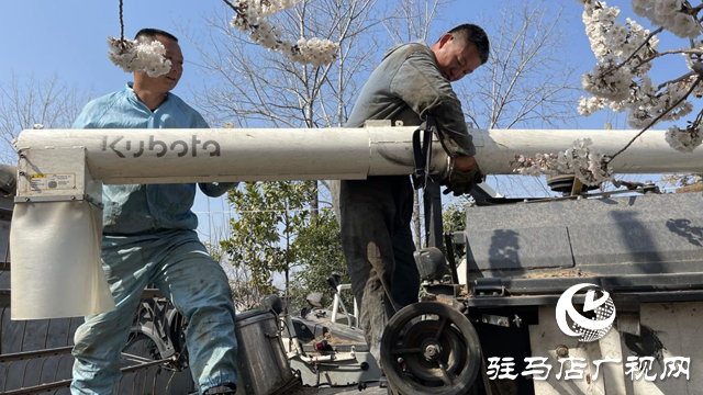 “天中麥客”厲兵秣馬 檢修機器迎夏收