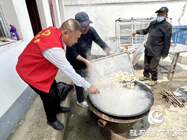 平輿縣西洋店鎮(zhèn)舉辦“鄉(xiāng)風(fēng)文明餃子宴”活動(dòng)