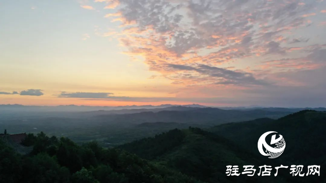 【家在天中】盤嵐朝起添秀色 美麗泌陽(yáng)盤古山