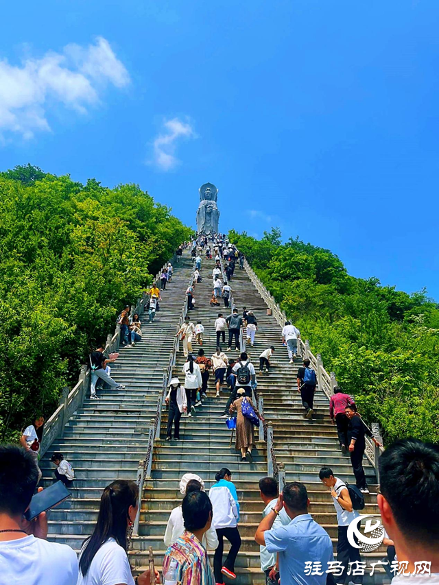 駐馬店：景區(qū)推出優(yōu)惠活動(dòng) 暑期惠及廣大學(xué)生