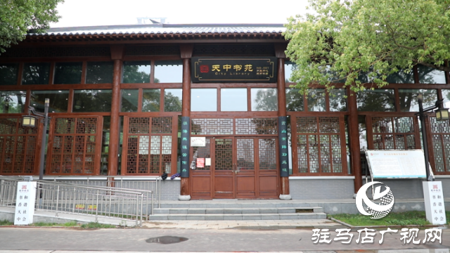 駐馬店：城市書屋成了市民學(xué)習(xí)好去處