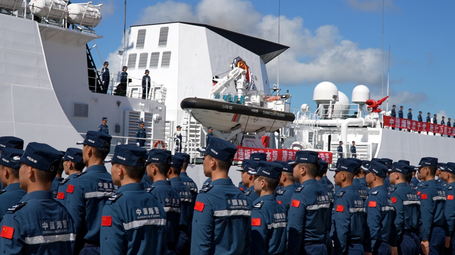 中國海警艦艇編隊起航赴俄羅斯執(zhí)行中俄海警聯演聯巡任務