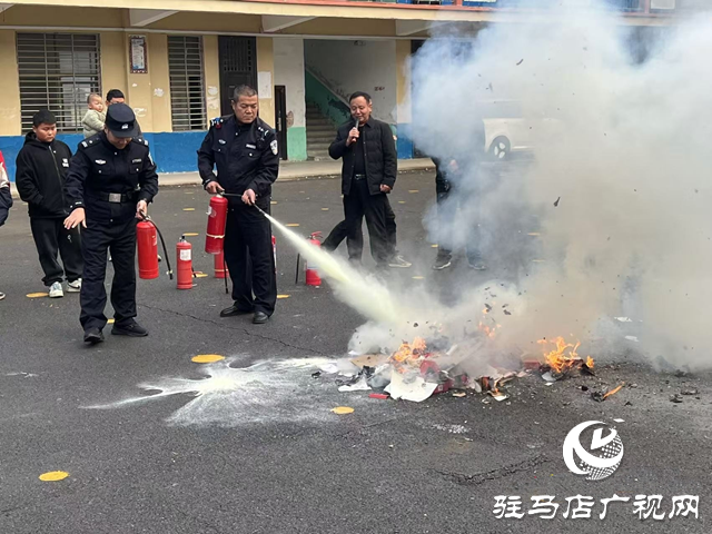 新蔡縣練村鎮(zhèn)：消防演練進(jìn)校園 筑牢安全“防火墻”